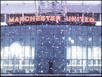 Непогода может сорвать дерби Манчестера