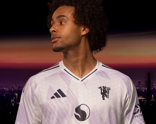 Новая выездная форма Манчестер Юнайтед на сезон 2025/26 Новая выездная форма Манчестер Юнайтед на сезон 2025/26