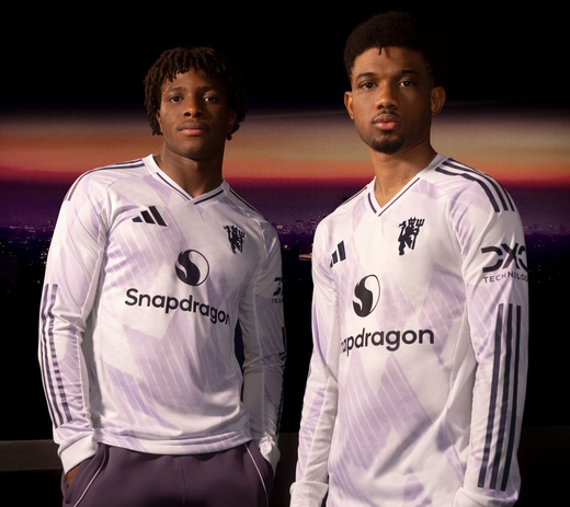 Новая выездная форма Манчестер Юнайтед на сезон 2025/26 Новая выездная форма Манчестер Юнайтед на сезон 2025/26