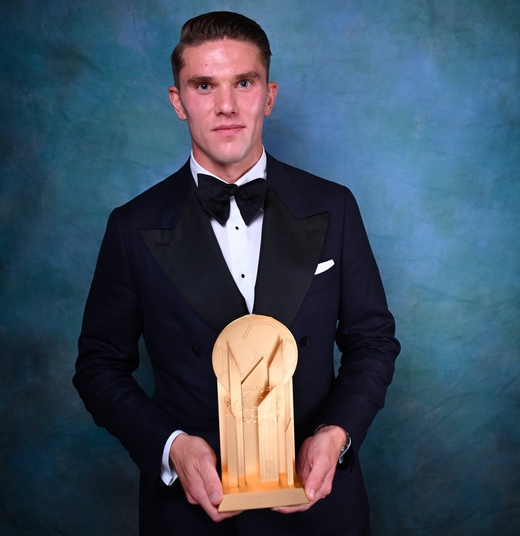 Виктор Дьекереш Виктор Дьекереш