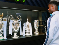 ���� ����