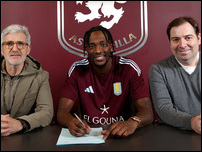 Абрахэм вернулся в "Астон Виллу"