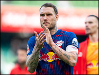 ����� ����