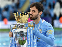 "Манчестер Сити" объявил об уходе Бернарду Силвы