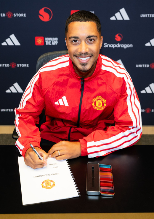 Юри Тилеманс Юри Тилеманс